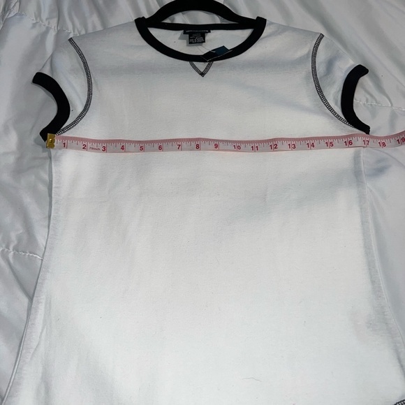 *Women’s St. John's Bay Tee Small NWT - Picture 3 of 4